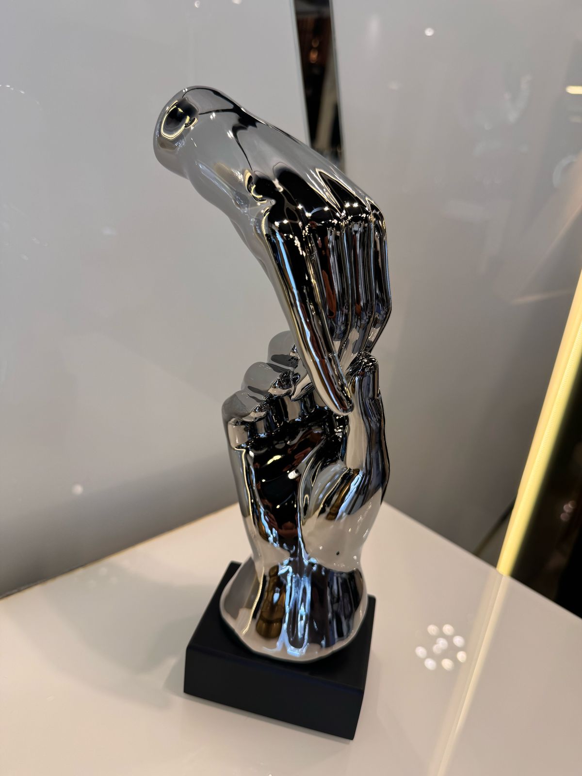 FIGURE Hands