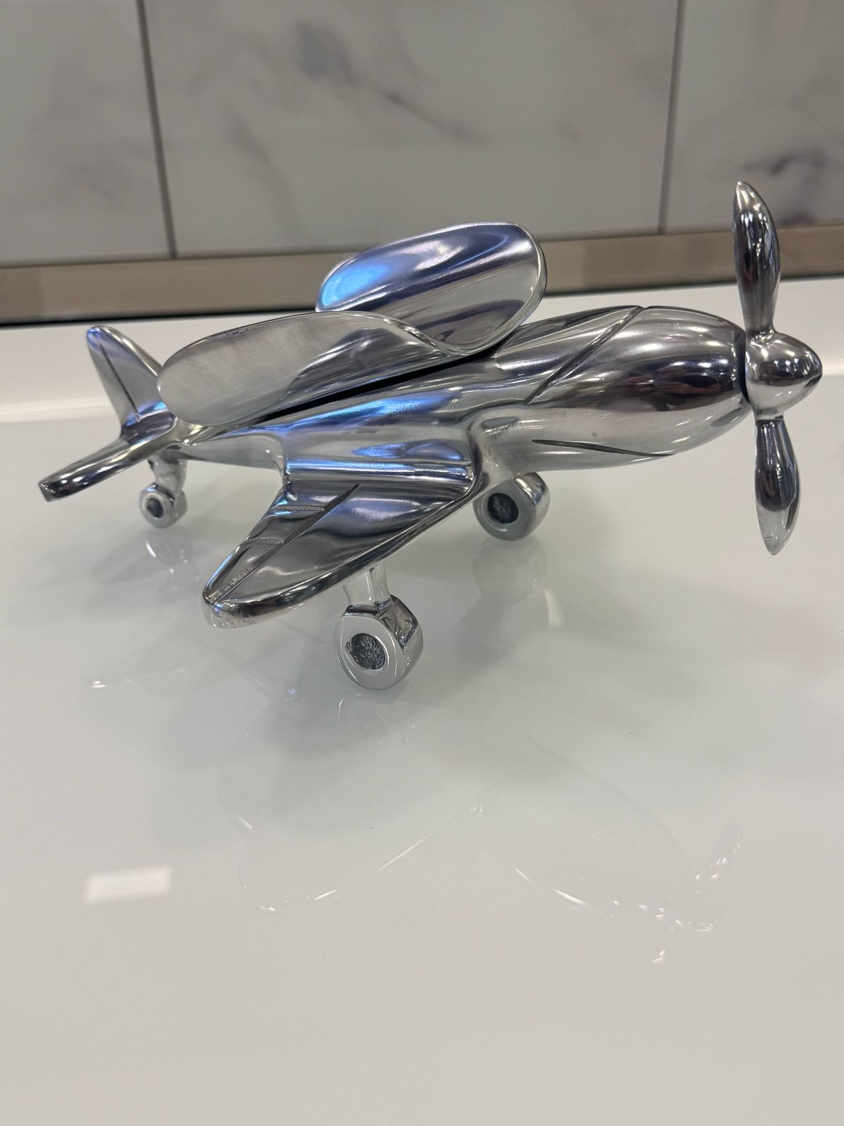 PLANE Aluminum