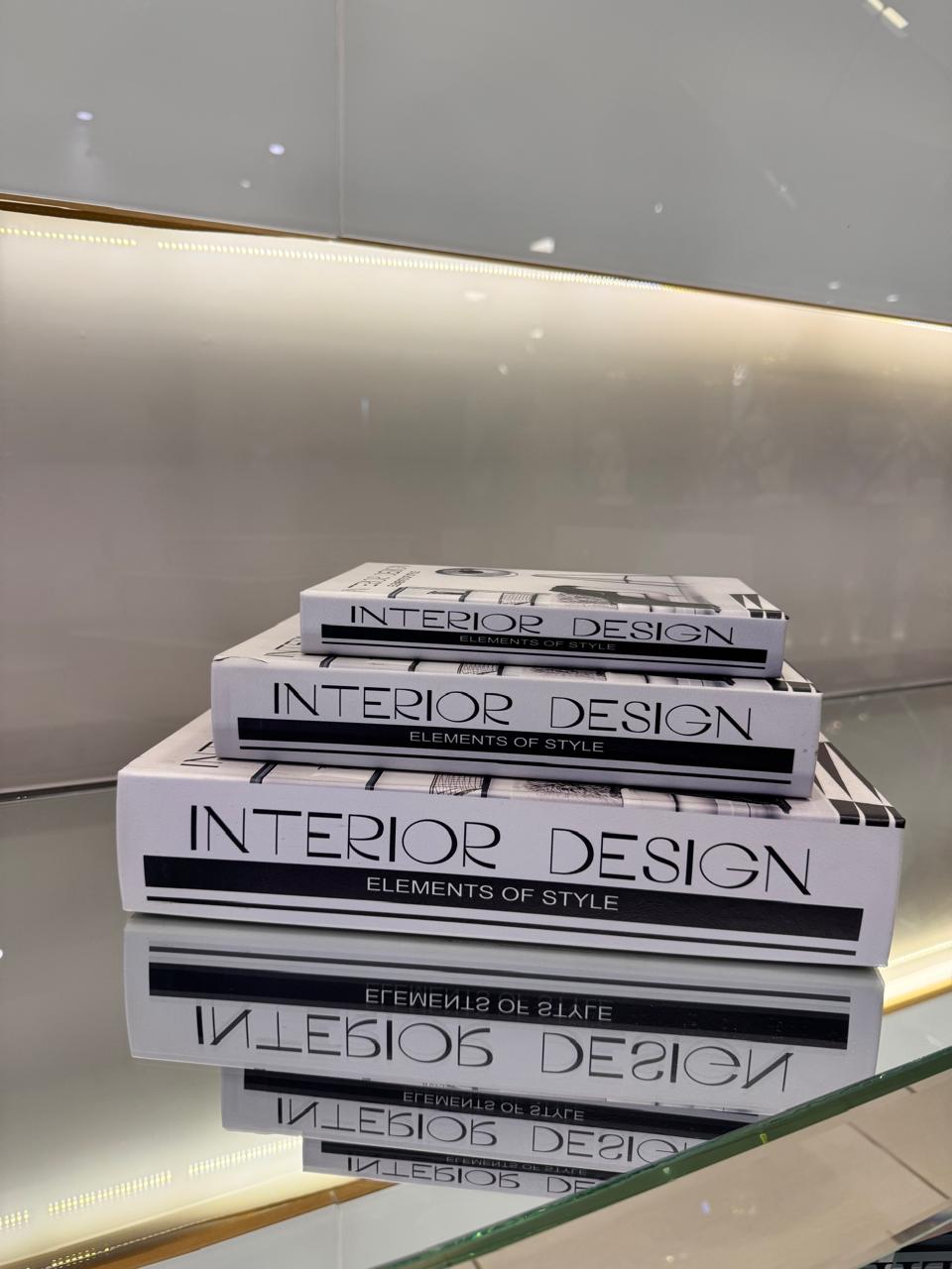 INTERIOR DESIGN Libro Decorativo